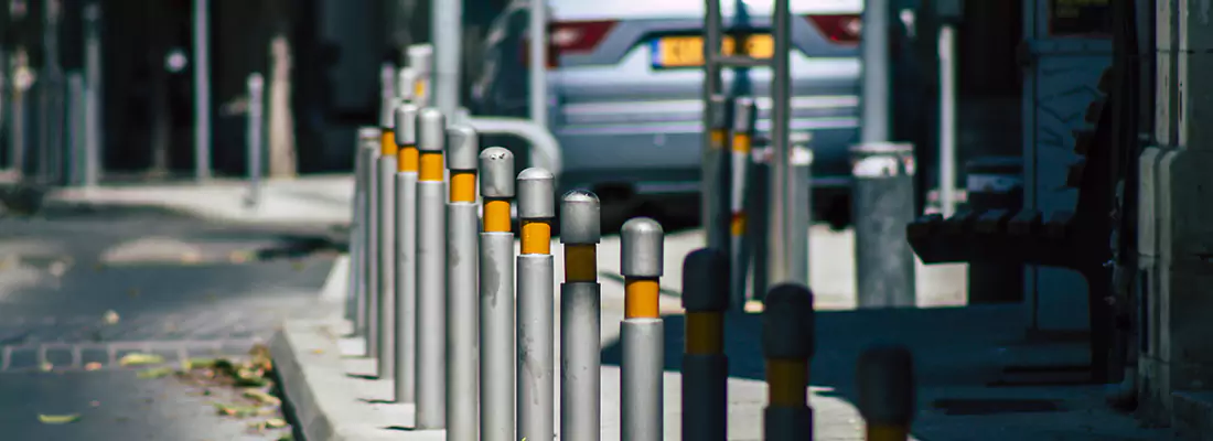 Safe and Convenient Retractable Barrier Column Systems for Properties in Clearwater, FL